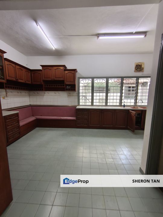 Usj 4 24x75 double storey link , Selangor, USJ