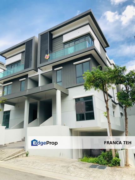 3 Storey Semi D with lift Desa Hill Villas, Kuala Lumpur, Desa Petaling