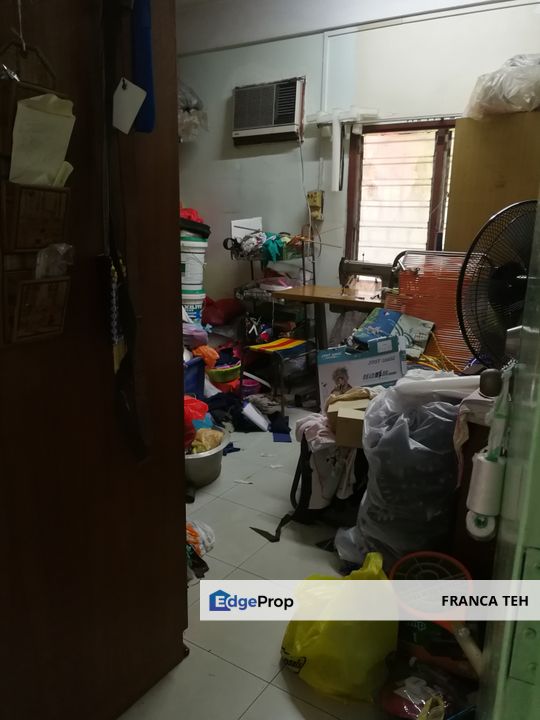 Converted Industrial Kampung Baru Ampang House with CF, Kuala Lumpur, Ampang