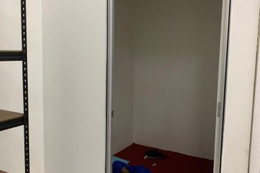 D'Pandan Business Square  4th Floor Office