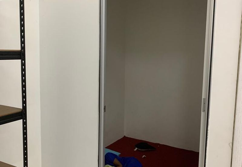 D'Pandan Business Square  4th Floor Office