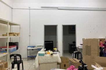 D'Pandan Business Square  4th Floor Office