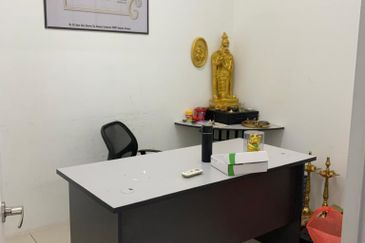 D'Pandan Business Square  4th Floor Office