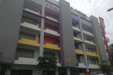 D'Pandan Business Square  4th Floor Office