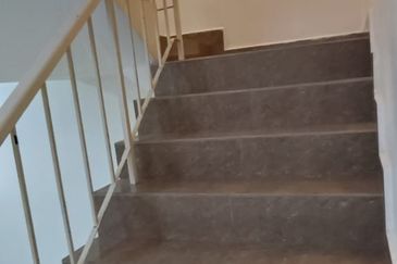 Bandar Sungai Long Jalan SL7