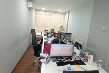 IQI Boulevard 2nd Floor Office Fully Renovation 