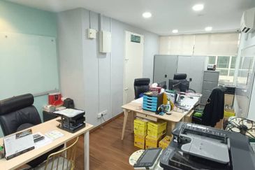 IQI Boulevard 2nd Floor Office Fully Renovation 