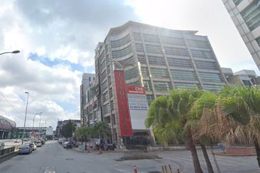 IQI Boulevard 2nd Floor Office Fully Renovation 