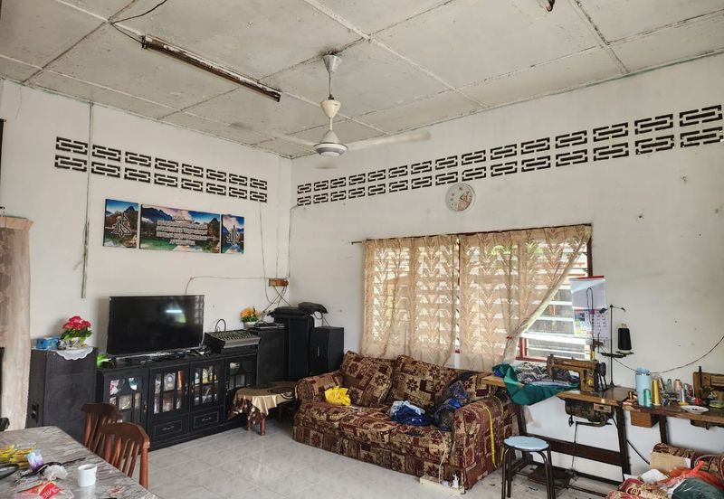 Kampung Ampang Campuran Single Storey House for Sales