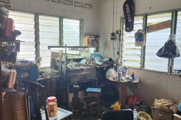 Kampung Ampang Campuran Single Storey House for Sales