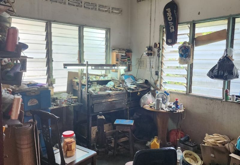 Kampung Ampang Campuran Single Storey House for Sales