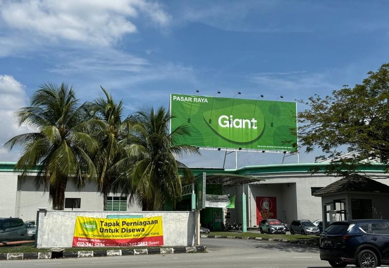 CG New Town 4 Storey Shoplot