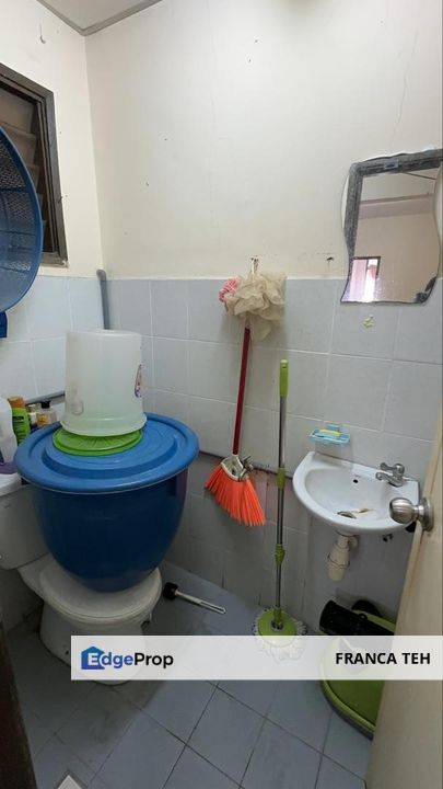 Hata Square Apartment with Lift Low Floor, Selangor, Pandan Indah