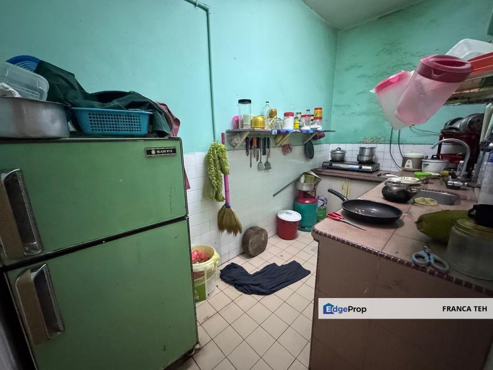 Taman Bukit Teratai Shop Apartment, Ampang Sale, Selangor, Ampang