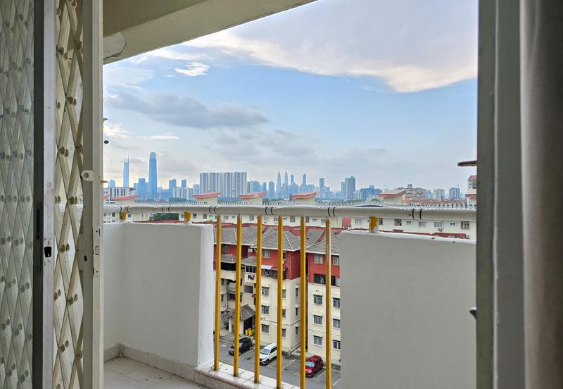 Le Jardine Condominium