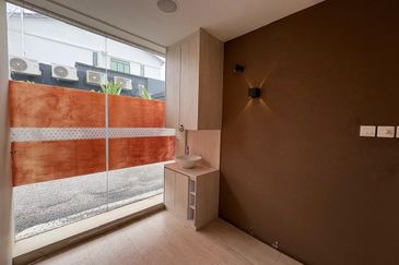 Jalan Maroof, Bangsar Bungalow House Nice Renovation Great Location