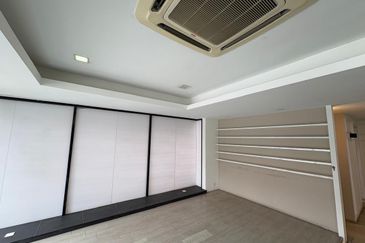 Jalan Maroof, Bangsar Bungalow House Nice Renovation Great Location