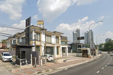 Jalan Maroof, Bangsar Bungalow House Nice Renovation Great Location