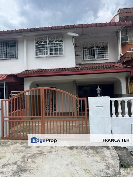 Taman Seri Ampang 2 Storey House Well maintain fully extend, Selangor, Ampang