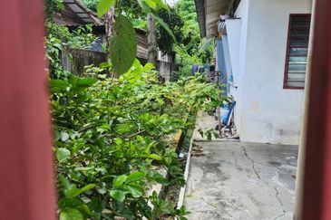 Kampung Ampang Campuran