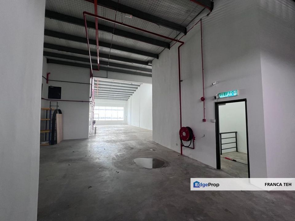 Pulau Meranti 3 Storey Factory, Puchong ampty parking space, Selangor, Puchong