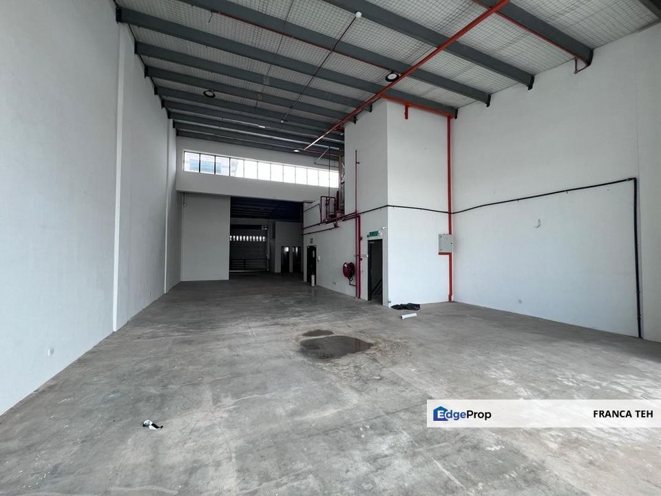 Pulau Meranti 3 Storey Factory, Puchong ampty parking space, Selangor, Puchong