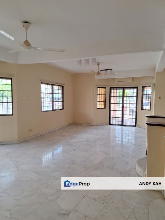 SUBANG USJ 20 2-STOREY TERRACE ENDLOT WITH LAND, Selangor, USJ