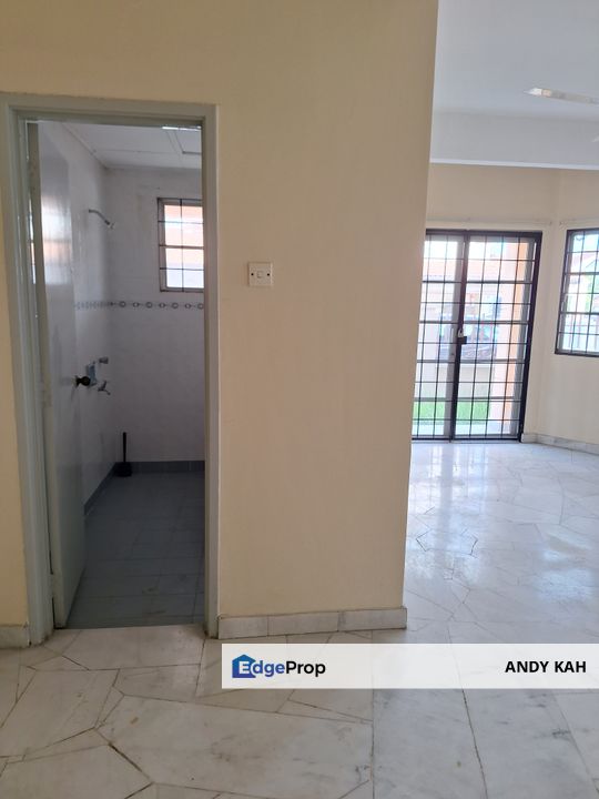 SUBANG USJ 20 2-STOREY TERRACE ENDLOT WITH LAND, Selangor, USJ