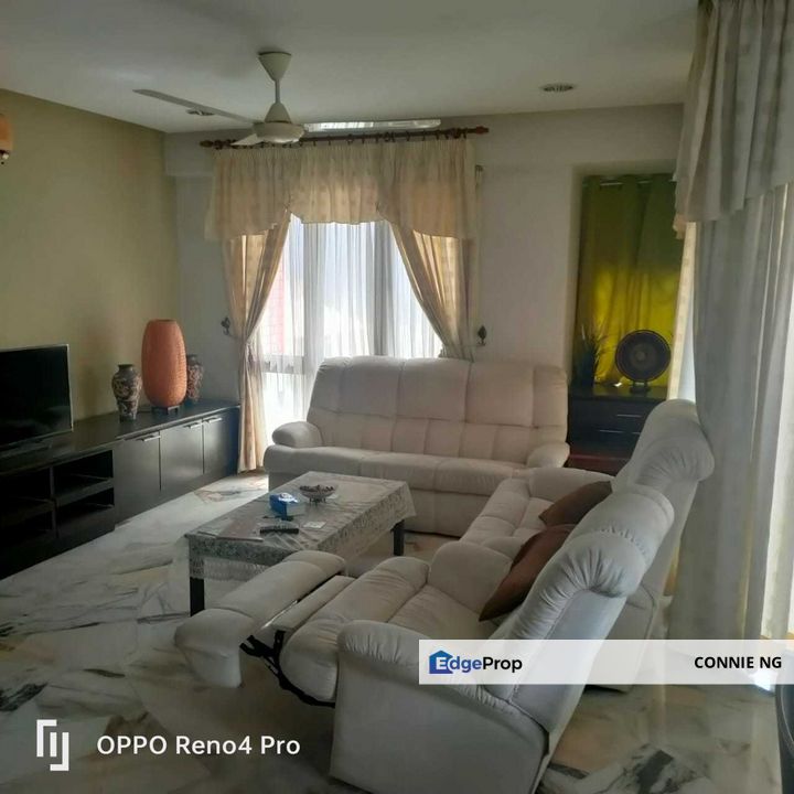 Condo near to jelatek lrt station for Sale RM600,000 By CONNIE NG
