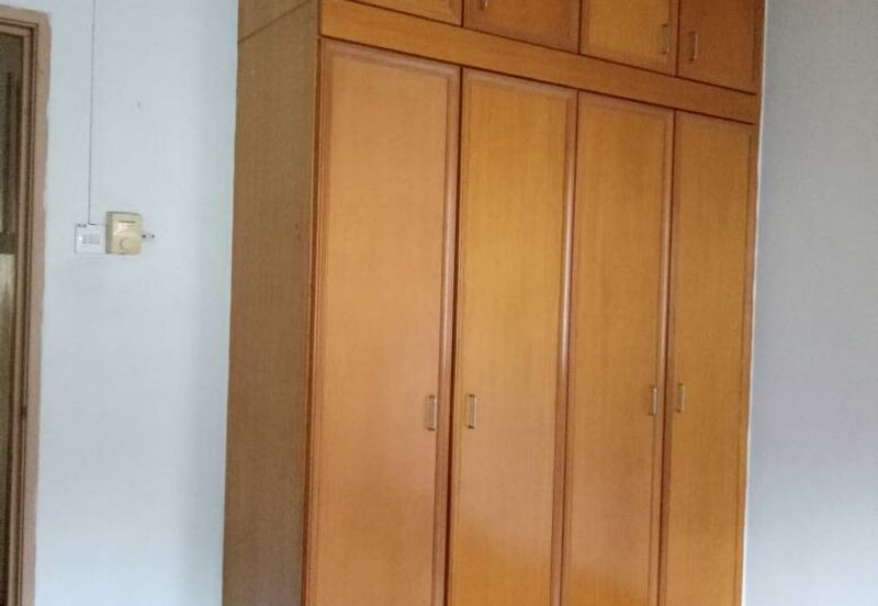 Very Convenient Double-Story House for Rent in Jalan Tanjung Sd13/4, Sri Damansara