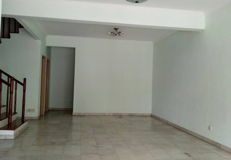 Very Convenient Double-Story House for Rent in Jalan Tanjung Sd13/4, Sri Damansara