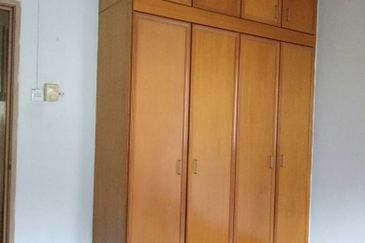 Very Convenient Double-Story House for Rent in Jalan Tanjung Sd13/4, Sri Damansara