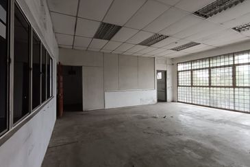 Taman Industrial Sungai Buloh (TSB Commercial Centre)