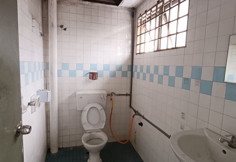 Taman Industrial Sungai Buloh (TSB Commercial Centre)