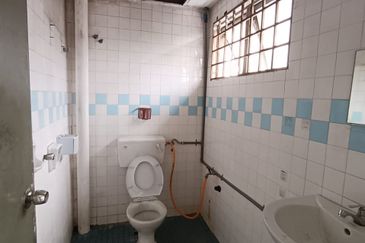 Taman Industrial Sungai Buloh (TSB Commercial Centre)