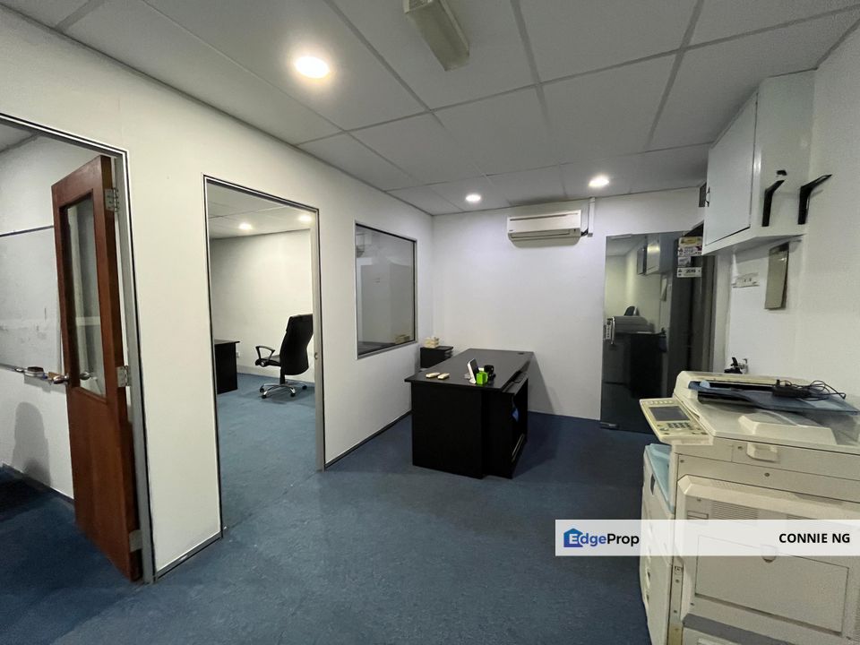 Fully Furnished Office Suite for Rent at Menara 8 Trium, near MRT, Selangor, Petaling Jaya
