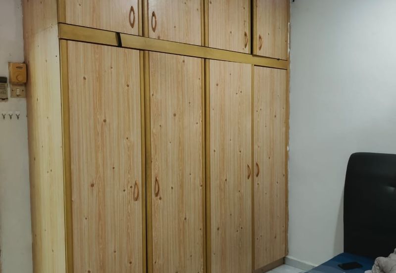 2 storey End Lot Unit for Sale, Freehold Bandar Menjalara 52100