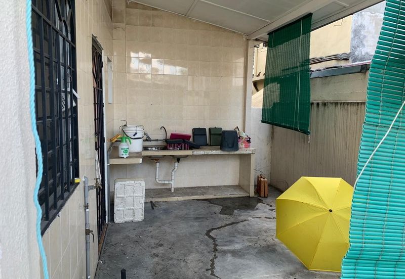 2 storey End Lot Unit for Sale, Freehold Bandar Menjalara 52100