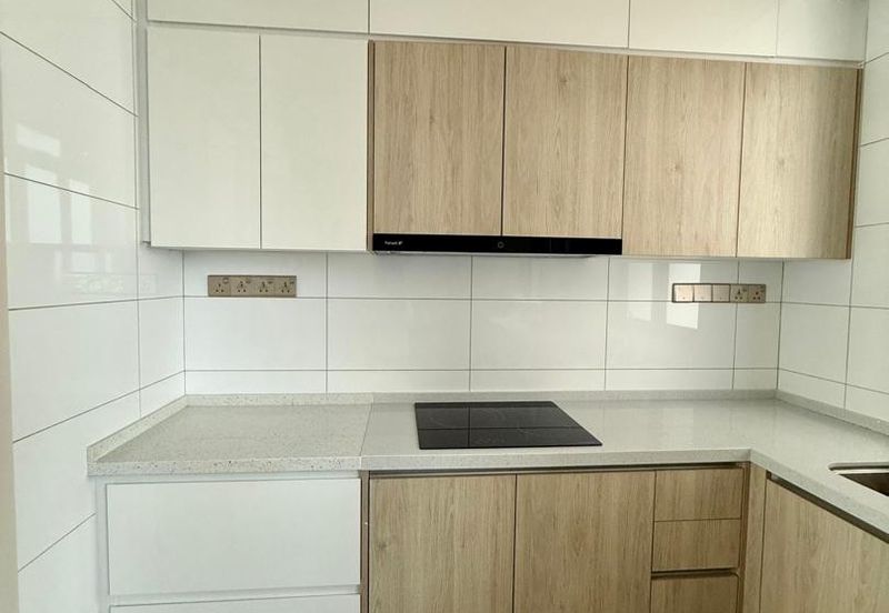 Par 3 Condo & Condo Villa