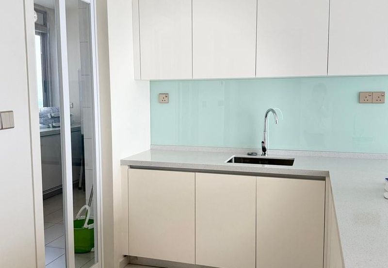 Par 3 Condo & Condo Villa