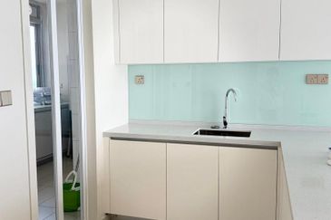 Par 3 Condo & Condo Villa