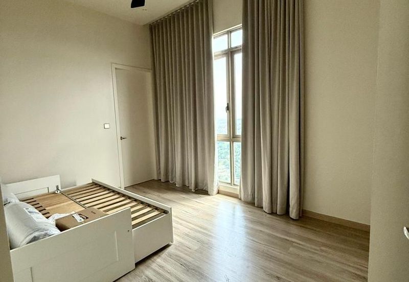 Par 3 Condo & Condo Villa