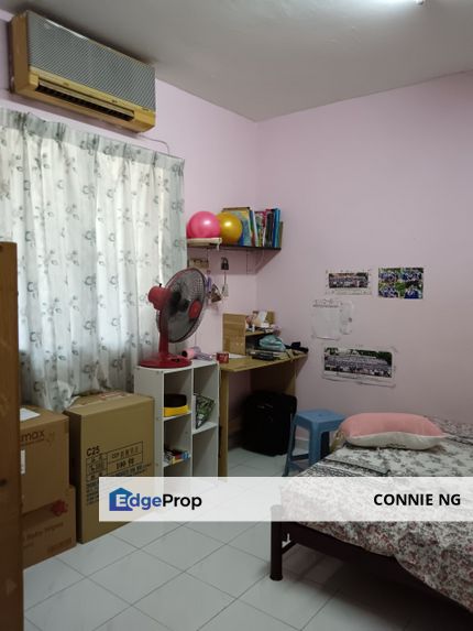 Ground floor Partly Furnished  apartment for sale, Selangor, Damansara Damai