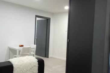 Service Office Suite (SOS) @ Empire City