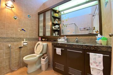 Renovated Sd10 Double Storey Terrace House for Sale, Bandar Sri Damansara