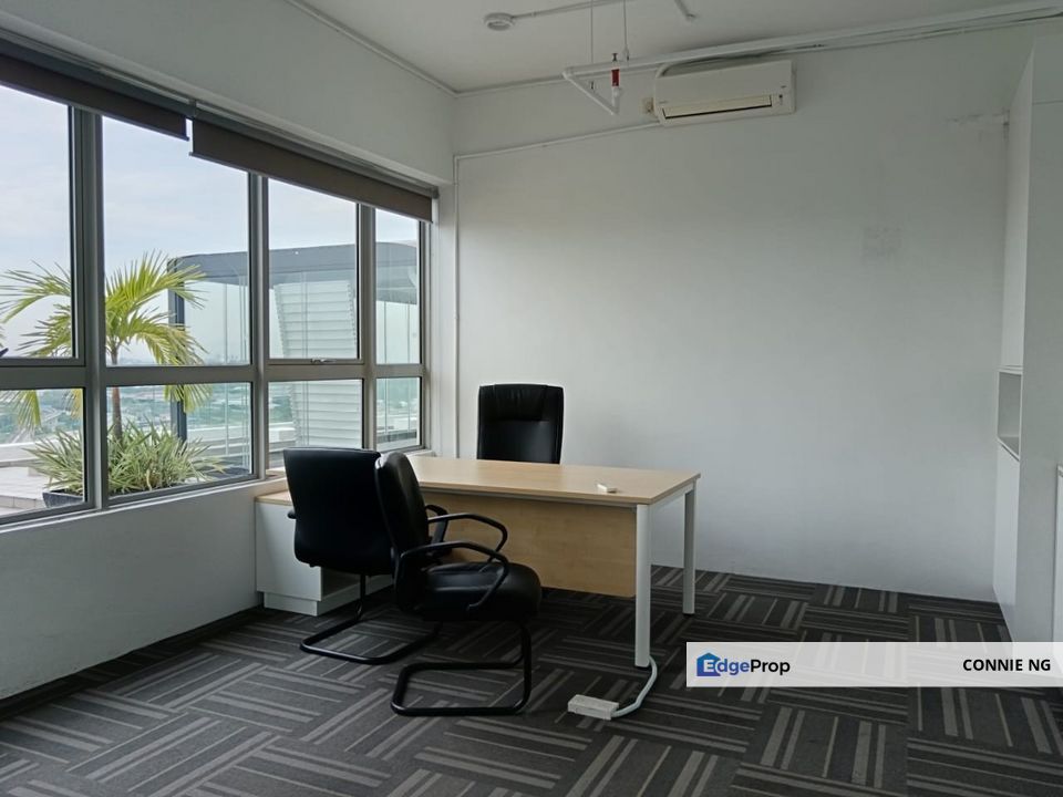Fully furnished with 1 Working Space with 3 Partition Rooms & 1 Director Room next to mrt station, Selangor, Petaling Jaya