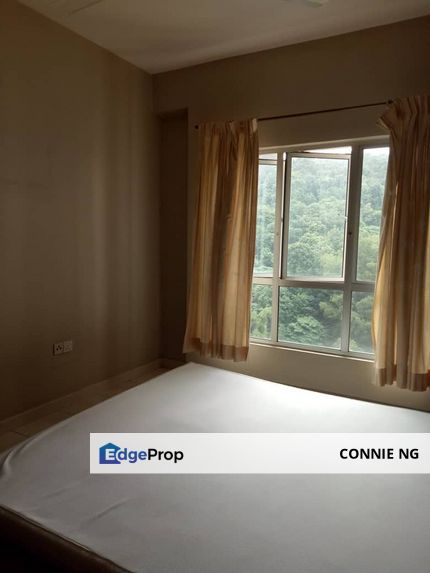 Partly furnushed in block f , Selangor, Damansara Perdana