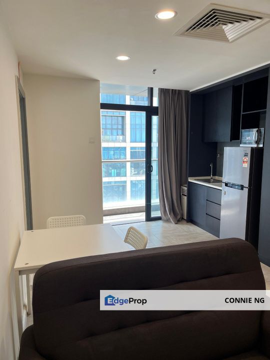 One room one bathroom Fully Furnished unit near to 1 U Ikea and mutiara damansara , Selangor, Damansara Perdana