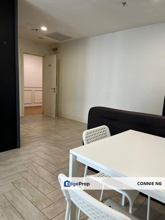 One room one bathroom Fully Furnished unit near to 1 U Ikea and mutiara damansara , Selangor, Damansara Perdana