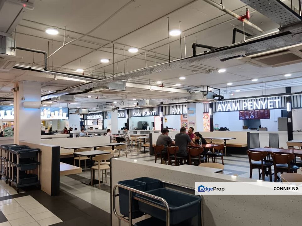  walking distanced to laundry, food court, 7-11,hextar word, Selangor, Damansara Perdana